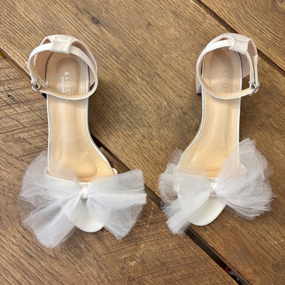 Kailee P Satin‎ Ivory Block Heel with Tulle Bow Wedding/Special Occasion Shoes